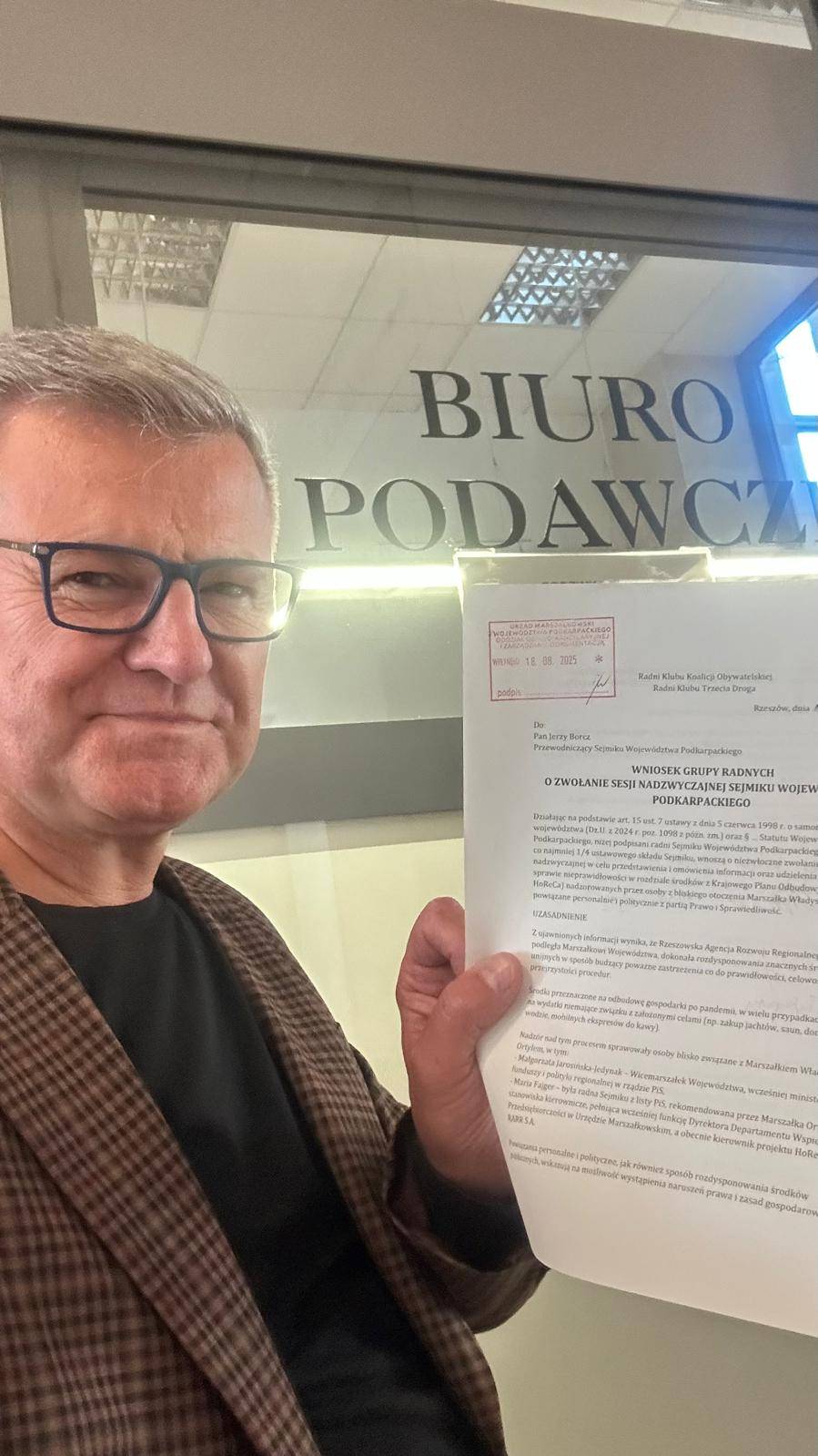 Radni KO i Trzeciej Drogi wnioskują o sesję nadzwyczajną sejmiku w sprawie afery HoReCa