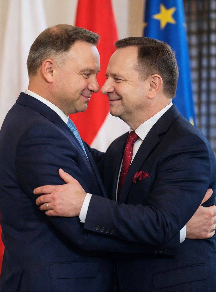 Manewr Ortyla i cios Kłaka – radni PiS na spalonym